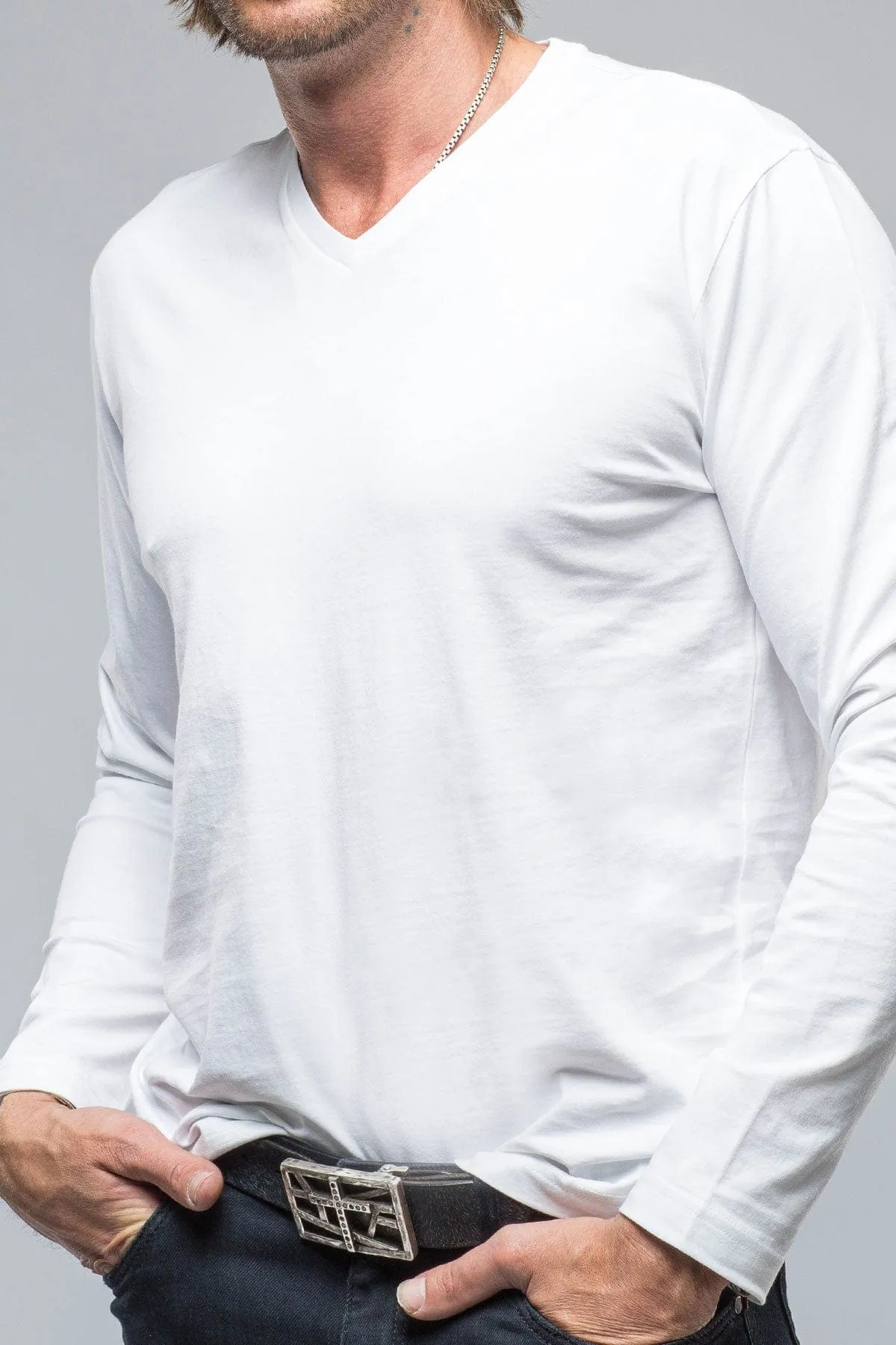 Del Mar LS V-Neck in White